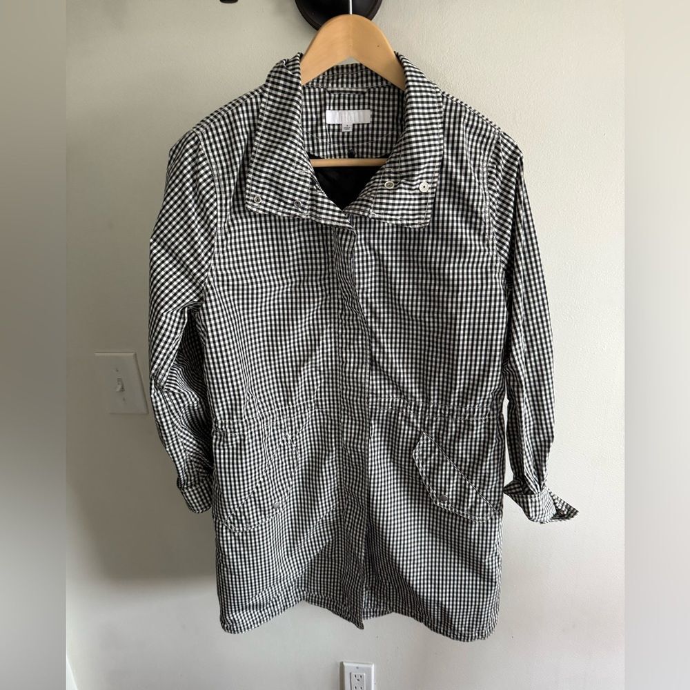 Uniqlo Women’s Lightweight gingham jacket Black White Checkered Rain Coat, Small